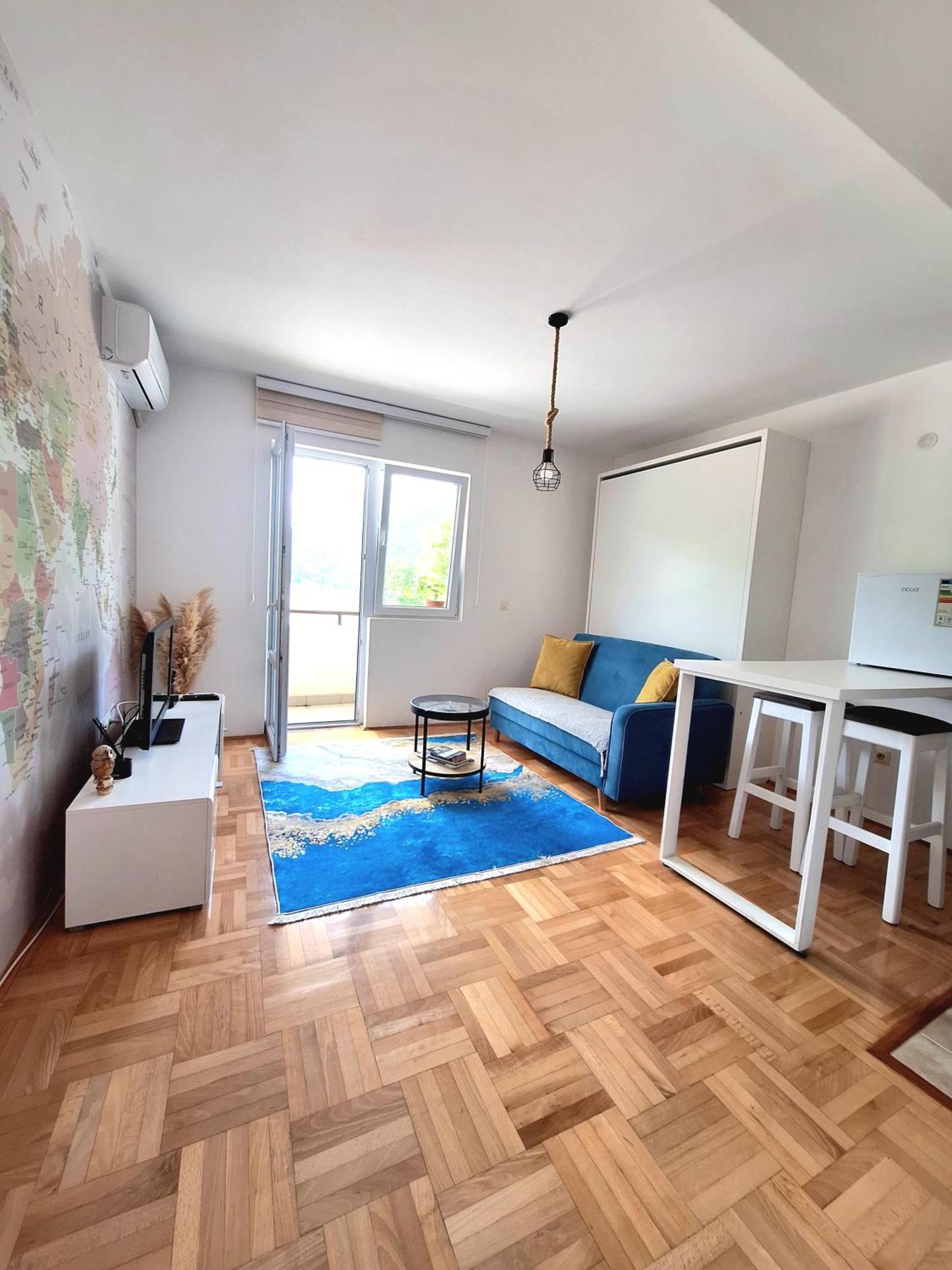 Apartment Lake Story بلوزين المظهر الخارجي الصورة
