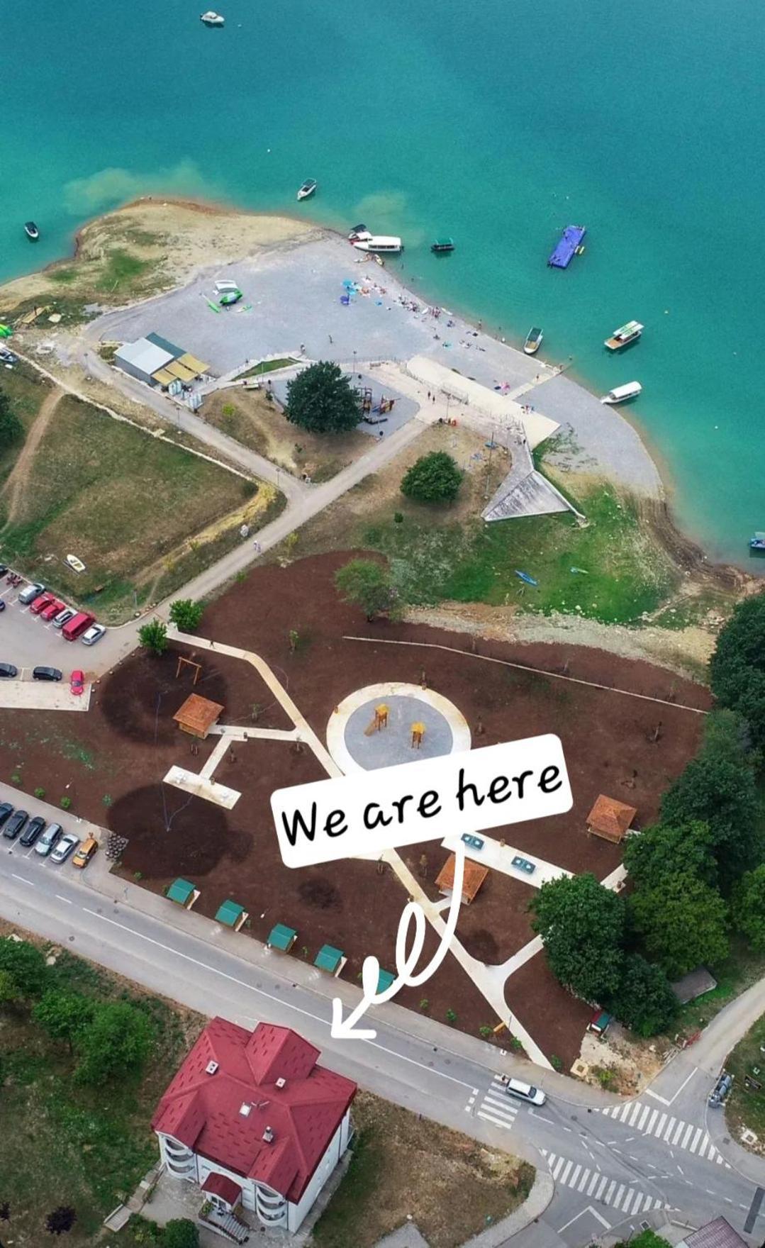 Apartment Lake Story بلوزين المظهر الخارجي الصورة